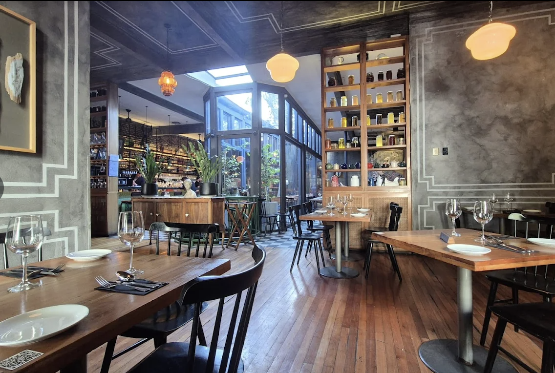 CasaLuz Restaurant in Barrio Italia