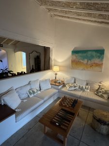 Abracadabra Boutique Hotel Lounge